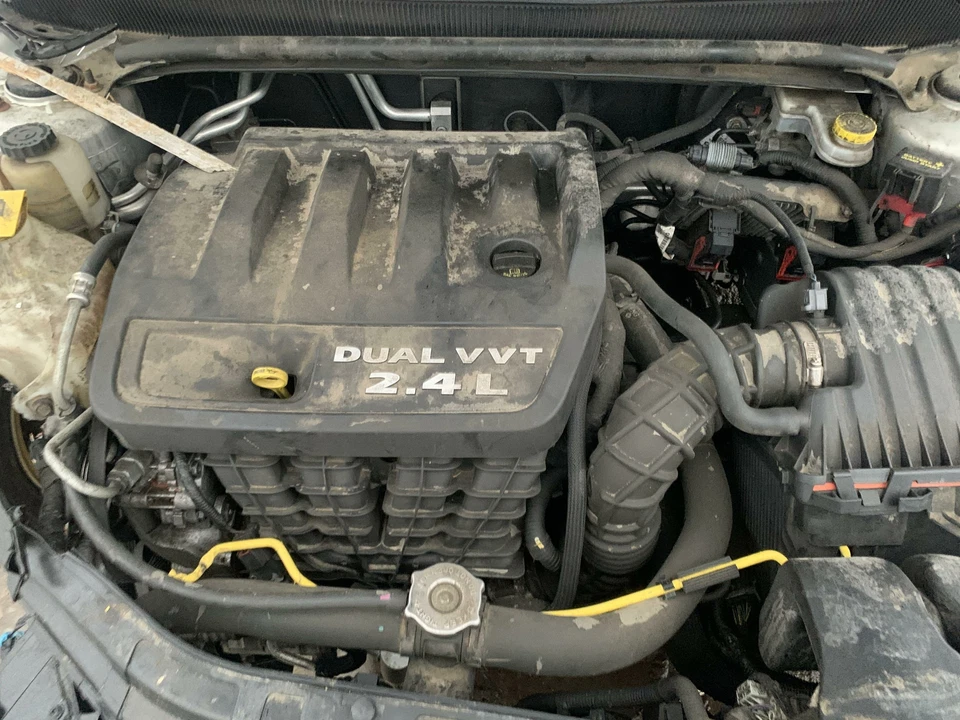 11 12 DODGE AVENGER CHRYSLER 200 2.4L 6SPD AUTOMATIC TRANSMISSION 122K MILES Foto 1 de 1