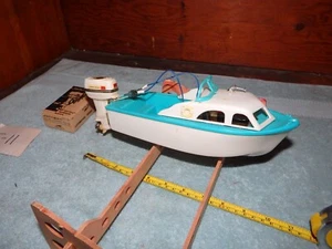 THE FLEET LINE TOY BOAT BATTERY POWERED THE FURY BOX Jonson Motor Box Rare - Picture 1 of 23