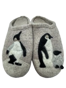 Giesswein Women's Wool Slippers 8 39 Rubber Soles Penguins Slip On Art to Wear - Picture 1 of 7
