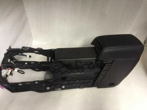 2013 MALIBU CENTER CONSOLE BLACK LEATHER WITH 110 VOLT PLUG 596 - Bild 1 von 11