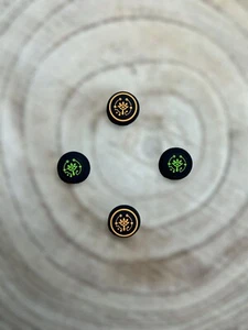 Zelda Thumb Sticks 4 pezzi tappi Xbox One PS4 PS5 - Foto 1 di 1