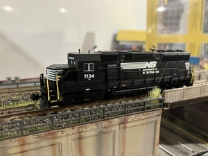 Fox Valley Models N Scale FVM 70653 GP60 Norfolk Southern NS 7134 Locomotive - Picture 1 of 2