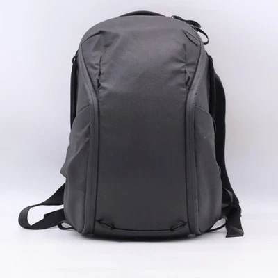 Mochila Peak Design Everyday Cremallera 15L Negra (BEDBZ-15-BK-2) Excelente Estado Foto 1 de 4