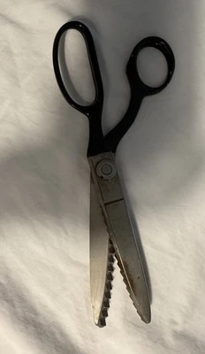 Vintage WISS CB9 Professional Pinking Shears/Scissors 9” Easy Cutting 1960s EUC - Image 1 of 4