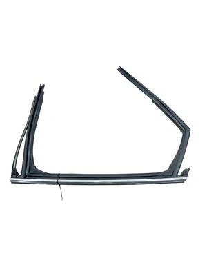 Bentley Bentayga 2016-2020 OEM puerta trasera derecha moldura ventana moldura Foto 1 de 4