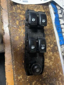 Door Switch Front SUZUKI FORENZA 05 06 07 08 - Bild 1 von 5