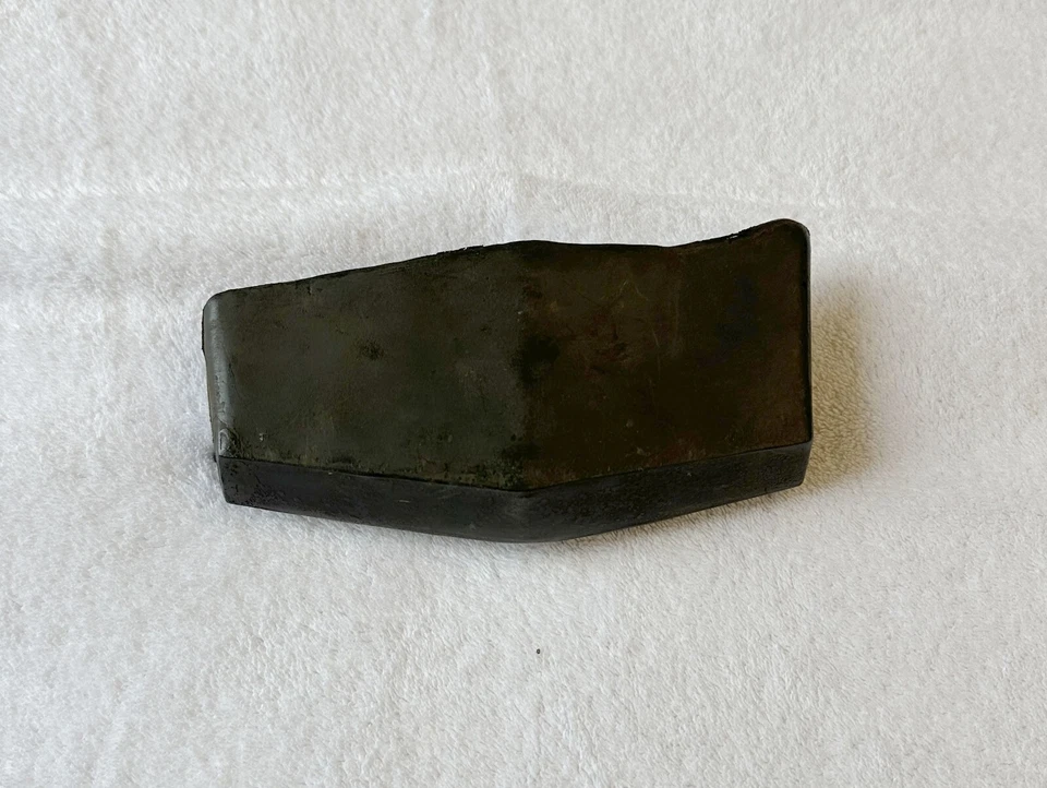 Protector de parachoques trasero Plymouth Barracuda Valiant 1966 sello de goma Fórmula S Foto 1 de 4