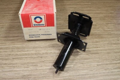 NOS GM 22136722 Amortiguador Parachoques Trasero Energía Cadillac Fleetwood Brougham 1993-96 Foto 1 de 2