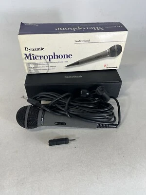 Radio Shack DYNAMIC 33-3018 Unidirectional Dynamic Microphone w/ 20 Ft Cord - Image 1 of 4