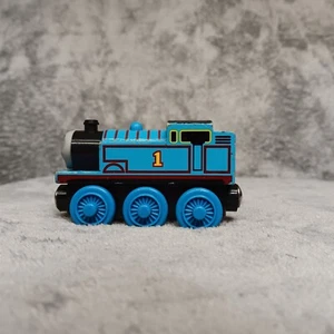 Thomas the Train Wooden Railway Tank Engine Blue #1 Learning Curve 2003 - Picture 1 of 9