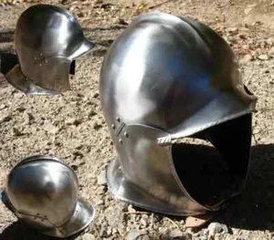 Casco antica armatura medievale antica finitura argento calibro 18 - Foto 1 di 6