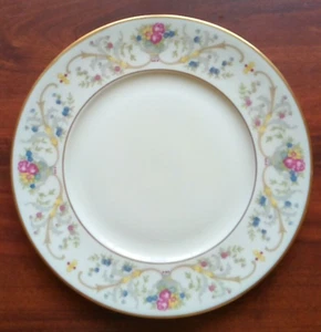 VINTAGE LAMBERTON IVORY CHINA DOROTHEA PATTERN 7 3/4" SALAD PLATE EXCELLENT - Picture 1 of 5