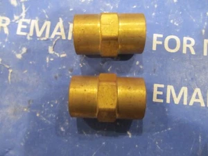 Raccordo tubo esagonale Parker 1/4"fnpt x 1/4"fnpt, 207P-4, nuovo mai usato eccedenza - Foto 1 di 3