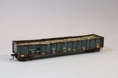 CDH HO Scale Custom Weathered Lot Atlas Gondola Gravel Stone Load Patched Dented - Image 1 of 4