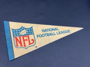 VINTAGE 1970’S NFL FOOTBALL 4x9 MINI PENNANT NFL NATIONAL FOOTBALL LEAGUE - Picture 1 of 6