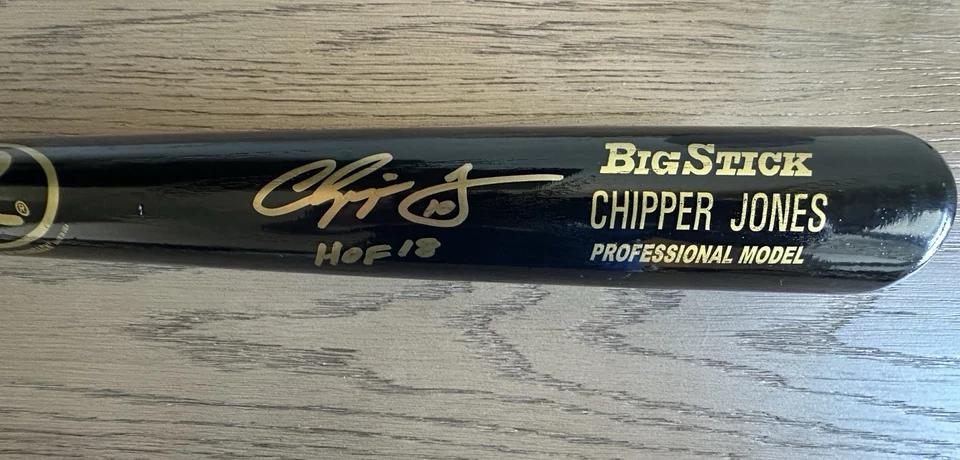 Chipper Jones Signed Rawlings Big Stick Bat w/HOF 18 Inscription & JSA COA - Image 1 of 4