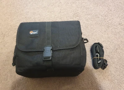 Lowepro Adventura 160 Camera Bag  (I have many more camera bags for sale) - image 1 of 4