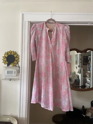 Bonito vintage!! Vestido de día floral de gasa asimétrico hecho a mano manga abullonada S/M Foto 1 de 4