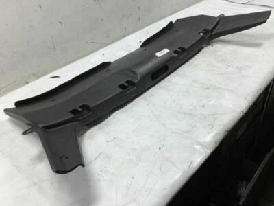 Ford Fiverent 2007 umbral maletero rasguño moldura fábrica Foto 1 de 4