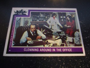 charlie's angels 1977 jaclyn smith as kelly with kate & bosley card #125 excelle