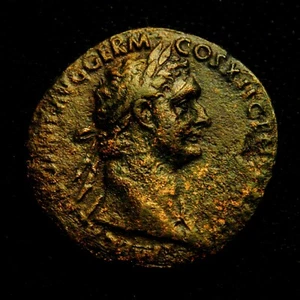 Æ As Emperor Domitian Rv VIRTVTI AVGVSTI 9.46 grams 27-9mm Rome AD 86  - Picture 1 of 2