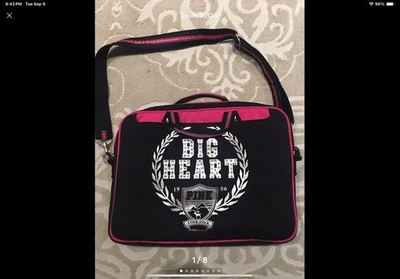 RARO Victoria Secret Rosa y2K CORAZÓN Bling PERRO Bolso para Laptop Estuche  Foto 1 de 4
