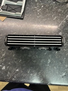 Griglie di ventilazione centrale cruscotto Vauxhall Astra H Mk5 in argento 24465731 SMV09 - Foto 1 di 9