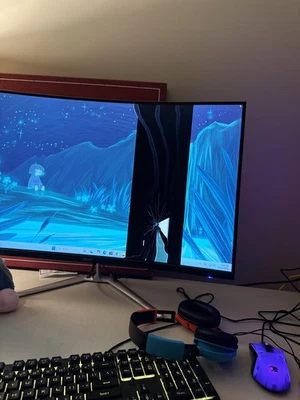 For parts: Acer 32” Curved Monitor EDA3200 - Image 1 of 4