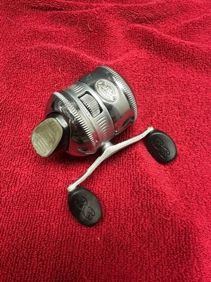Zebco 33 Ball Bearing System Spin Fishing Reel Silver Smooth Casting - Image 1 of 4