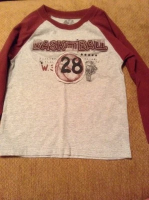 wes& willy niño talla 4 gris y granate manga larga raglán con baloncesto Foto 1 de 4