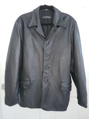 CHAQUETA/ABRIGO DE CUERO NEGRO PARA HOMBRE KENNETH COLE. TALLA L. NUEVO. Foto 1 de 4