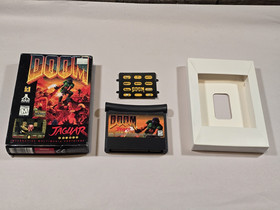 Doom (Atari Jaguar, 1994)  Game, Box, Case, Overlay. **Tested**