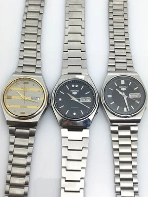 Lot of 3 Vintage Seiko 5 Automatic Day-Date Men's Japanese Wristwatches - Image 1 of 4