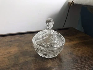 Crystal Dish With Lid Made In Yugoslavia 24% Lead - Picture 1 of 10