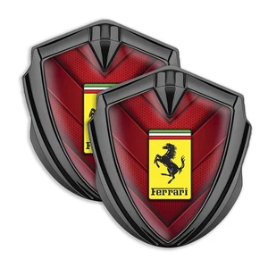 2x Ferrari Metall Emblem Aufkleber – Carbon Look Auto Logo Set,rot - Bild 1 von 40