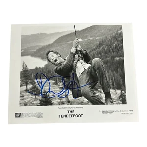 Daniel Stern Signed “Tenderfoot” Promo Photo! City Slickers & Home Alone Star! - Picture 1 of 3