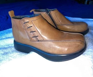 Dansko Hi Top Damenschuh mit seitlicher Spitze und Reißverschluss Camel, Größe 38 - Bild 1 von 6