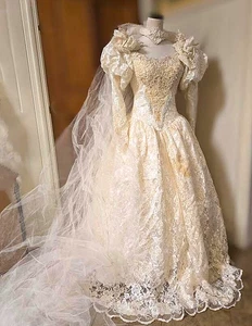 Demetrios Long Sleeve Ballroom Wedding Dress Lace Beads Sequins Off White Vtg - Picture 1 of 16