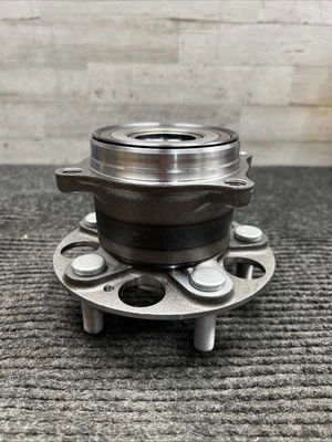 Wheel Bearing and Hub Assembly-AWD TRQ BHA51504 fits 2014 Acura MDX - Imagem 1 de 4