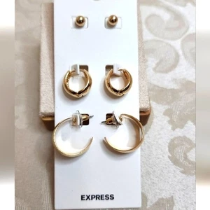 EXPRESS GOLD TONE 3 PAIR EARRING SET STUDS & HOOPS MODERN FASHION JEWELRY NWT - Picture 1 of 2