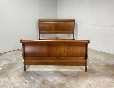 Cama trineo Ethan Allen Maison Collection cereza maciza queen Foto 1 de 4