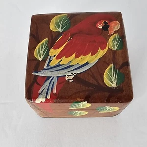 Portagioie pappagallo in legno, scatola decorativa, dipinto a mano, uccellino da collezione - Foto 1 di 11