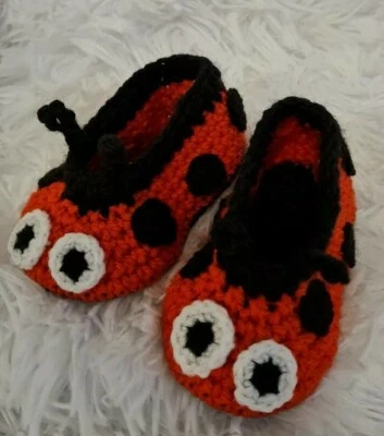 Pantuflas de ganchillo hechas a mano para dama de 0-3 meses Foto 1 de 4