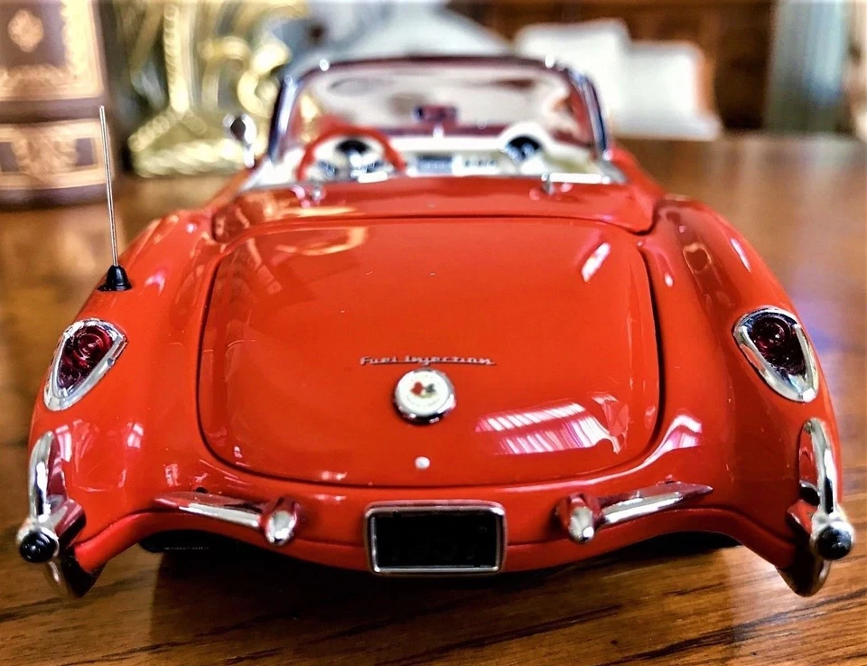 Corvette Chevrolet55Chevy57Classic1957Custom1 24Built Model Hot Rod1955Race Car - Image 1 of 4