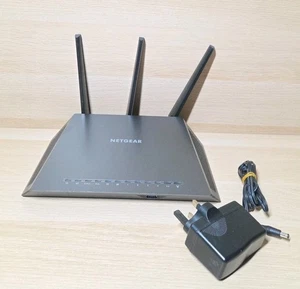 Netgear Nighthawk AC1900 R7000 Smart WiFi Router  - Picture 1 of 5