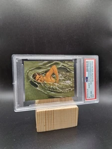 1937 Peter Jackson Speed-Through The Ages #80 Johnny Weissmuller Psa 8 - Foto 1 di 4