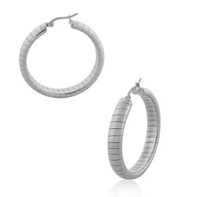 Pendientes de aro redondos clásicos de acero inoxidable plateado en tono oro blanco para mujer Foto 1 de 3