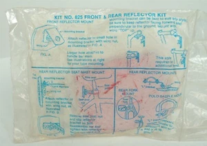 Vintage 80s Front Rear Bicycle Red Reflector Mount Kit 825 - NOS - Picture 1 of 2