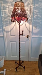 RARE VINTAGE HAND CARVED STANDARD LAMP WITH SUPERB CARVED LAMPSHADE & BEADS - Picture 1 of 11