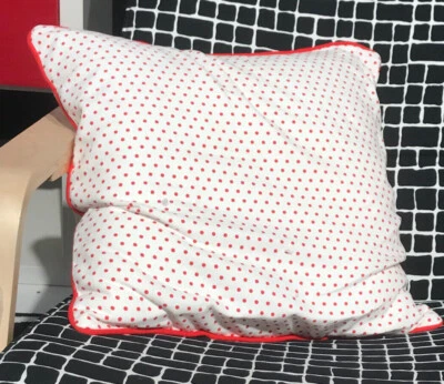 IKEA MALINMARIA Kissenbezug,rot,weiß 50x50cm Kissenhülle Sofakissen Kissen   - Bild 1 von 4